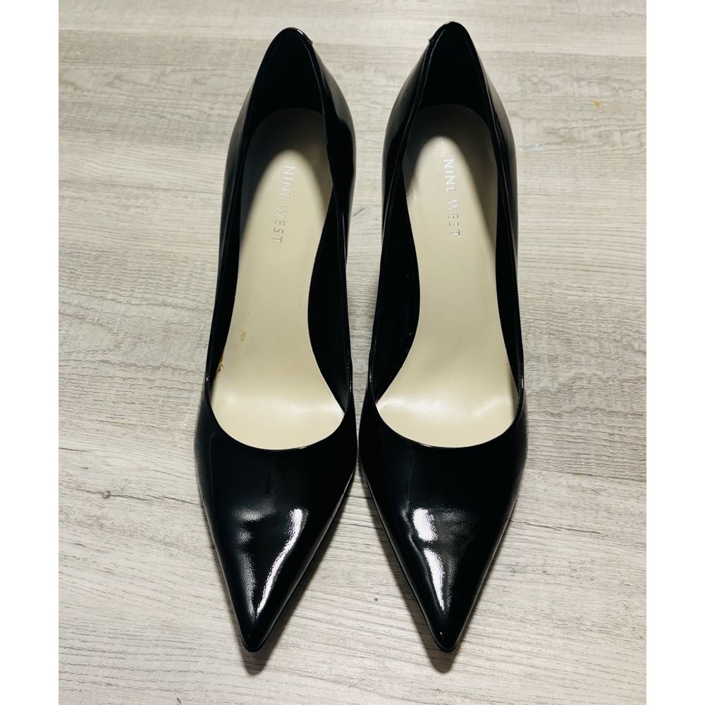 Nine West Pointed Toe Glossy Midnight Black Heels-Pumps- Size 8.5 - Picture 2 of 10